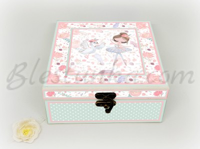 Baby`s Memories Box "The girl with the flowers"