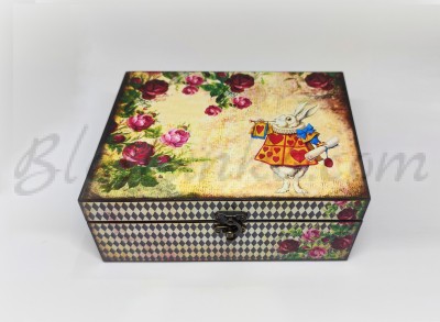 A wooden  jewellery box "Wonderworld"