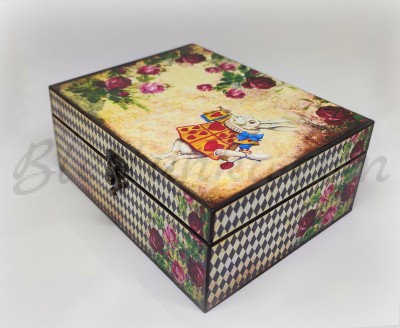 A wooden  jewellery box "Wonderworld"
